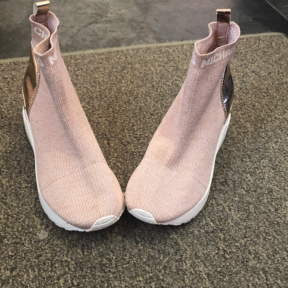 Kids shoes